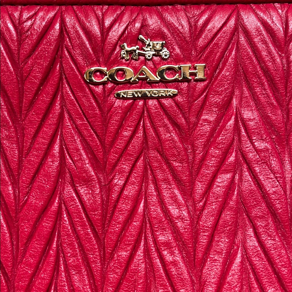 Coach Collette Gathered Leather Red Clutch EUC - Picture 5 of 15